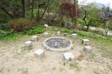 Gwangju Jongyeoul Pension