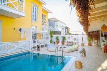 Hotel Adacan Alacatı