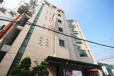 Motell Changwon Masan Zen