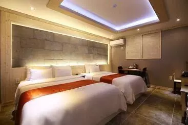 Motel Daejeon Jungri Some
