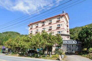 Motel Hongcheon Cello