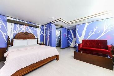 فندق على الطريق Pohang Daejamdong Phone