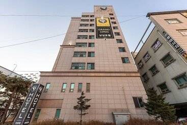 מוטל Yongin Singal Sangsang Hotel 1