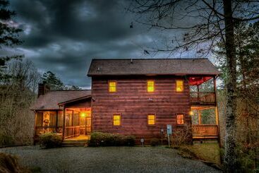 茅舍 All Decked Out By Escape To Blue Ridge