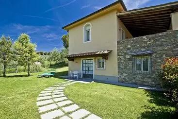 Landhotel Tenuta Di Artimino Tuscan Home
