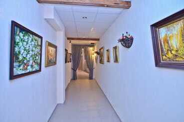 ホテル Zhemchuzhina