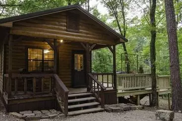 Vakantiehuisje Arabella Cozy Nest With Hot Tub And Fire Pit In The Backyard By Redawning