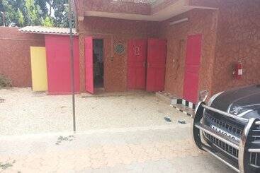 پانسیون Résidence Lrad Saly