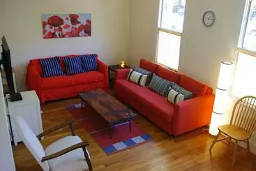 کلبه Berkeley Xxl Delux Supreme House