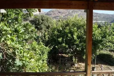 ペンション Jason Rooms & Studios