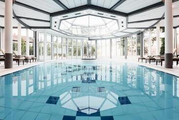 Donna Burghotel Am Hohen Bogen