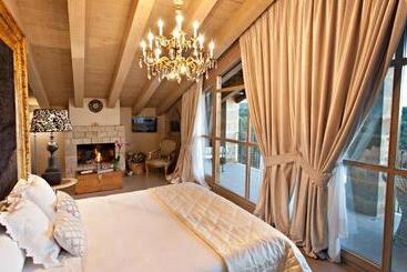 Отель La Vella Farga