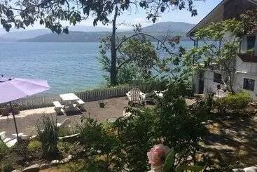 Bay Cottage