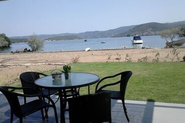 아파트호텔 Thea Houses