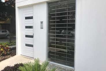 هتل آپارتمان Aparta Hotel Santana