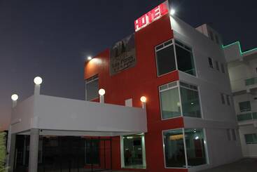 Otel Los Pinos Express