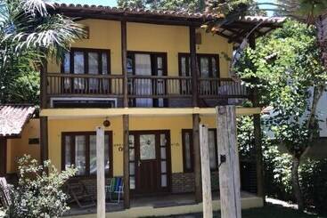 ホテル Pousada Estrela Sirios