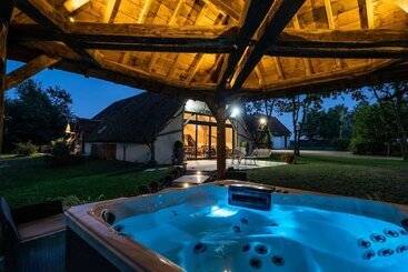 بنسيون La Grange De Léonie