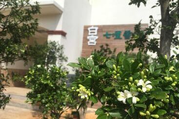 پانسیون White House