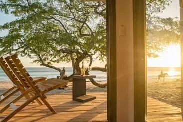 Hotelli 99 Surf Lodge