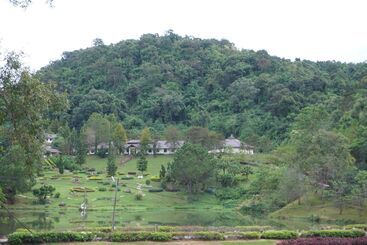 Hotel Rungyen Resort