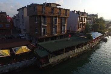 Agva Motel Tahir   Adults Only