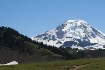 Mökkimajoitus Glacier Springs – Cabin #16   1br Cabin