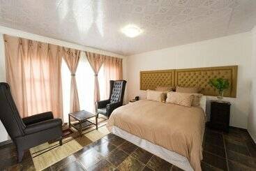 膳宿费 Fullmoon Paradise Lodge