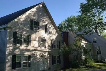 Majatalo Hawks House Inn