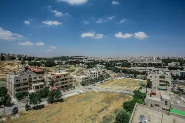 Al Bateel Hotel Apartments