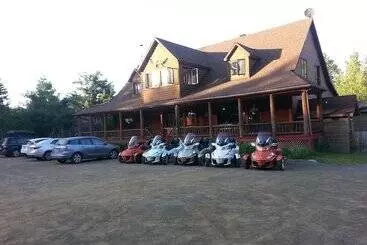 L Auberge Refuge Du Trappeur Inn