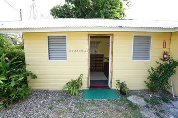 استراحتگاه Green Castle Estate