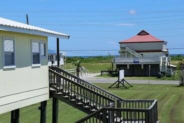 Blue Dolphin Inn And Cottages