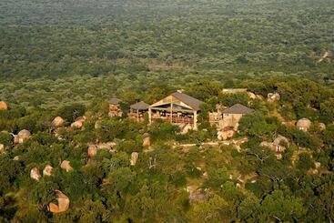 Gazebo Lodge   Hostel