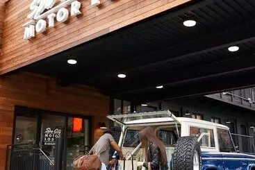 ホテル Bluebird Spa City Motor Lodge