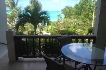 هتل Serenity Cottages