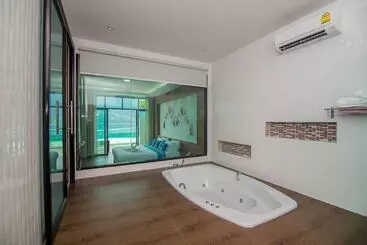 هتل Mountain Resort Koh Lipe