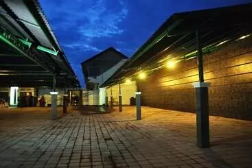 호텔 The Ayudya Glogor Carik