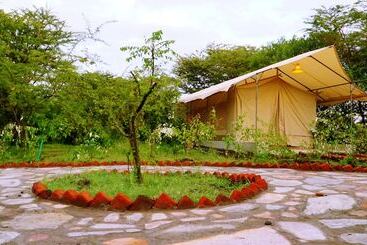 هتل Prideinn Mara Camp & Cottages