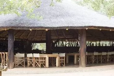 Hotel Honeyguide Ranger Camp