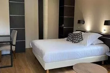 هتل La Vinaigrerie Logis