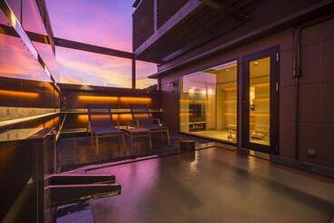 Hotel Shibu Onsen Sakaeya