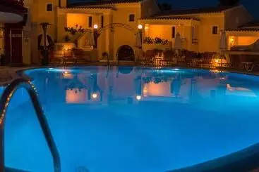 هتل آپارتمان Mediterranean Blue