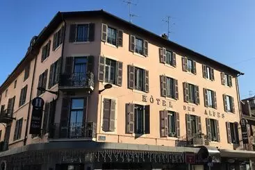 בית מלון כפרי Des Alpes