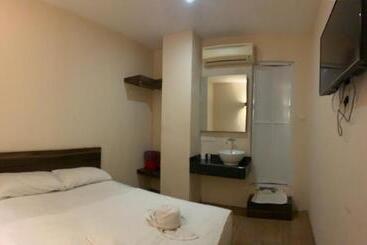 Newtown Hotel Puchong