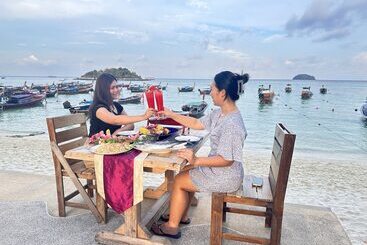 Lipe Power Beach Resort