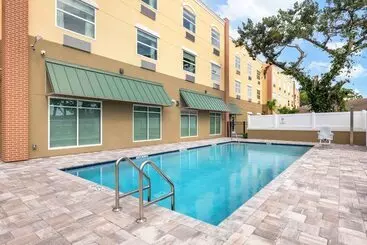 ホテル Comfort Suites St Augustine Historic District Area
