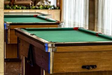 فندق Continental