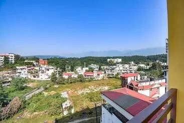 Hotel Fabexpress Bzoie Heritage