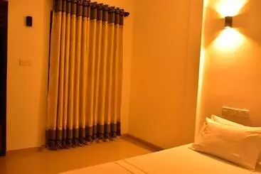 בית מלון כפרי Pelican Lake Safari Resort